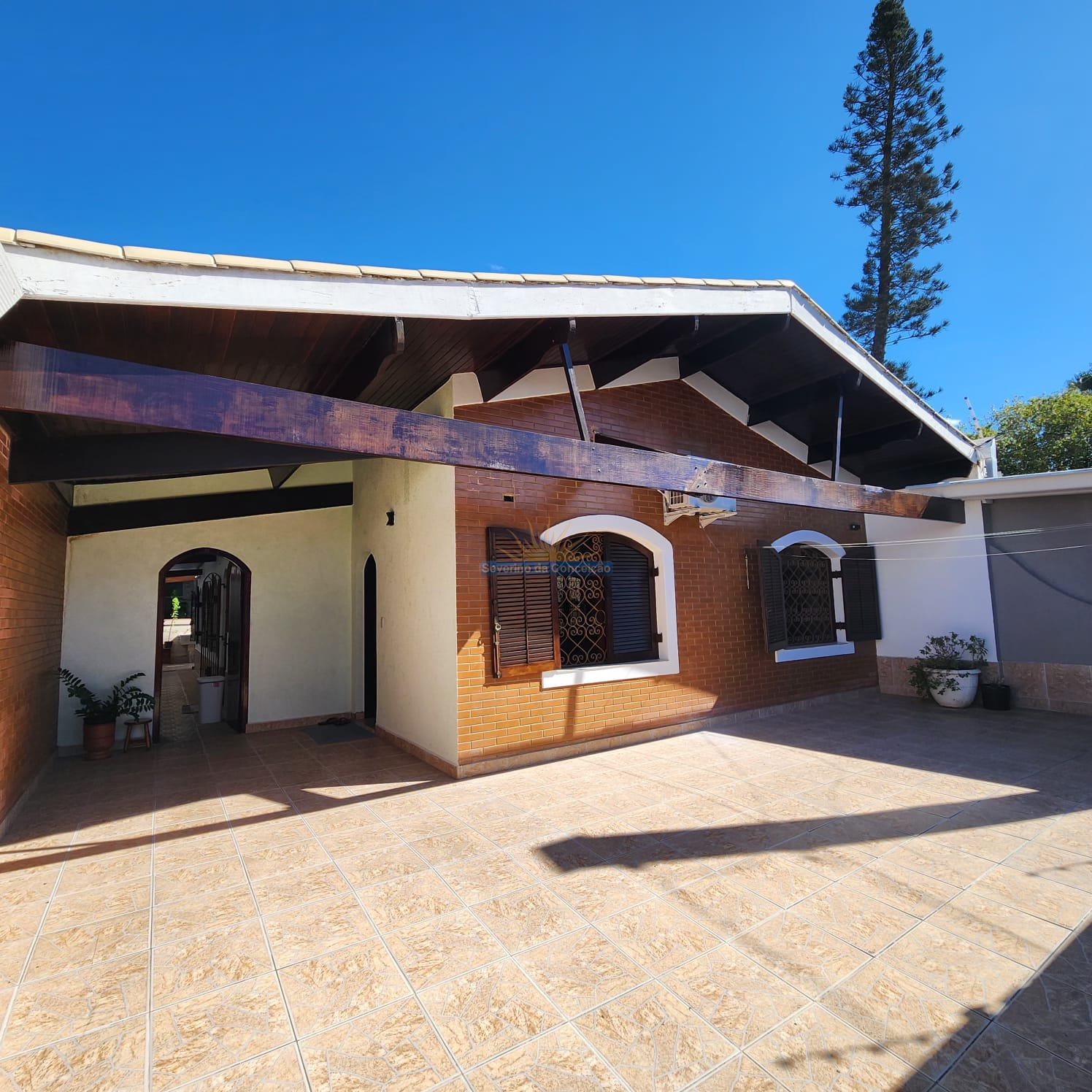 Excelente Casa à Venda em Peruíbe - lado Praia